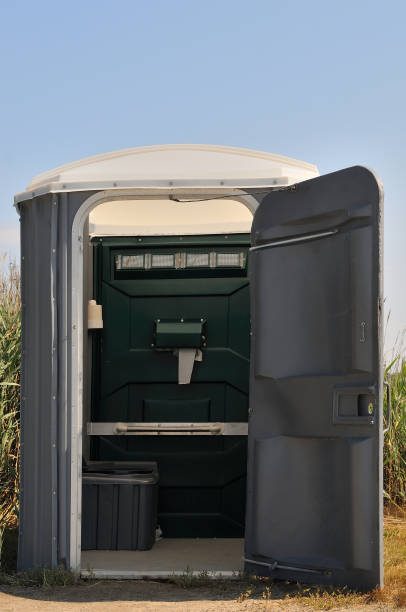 Best Portable bathroom rental  in Raeford, NC