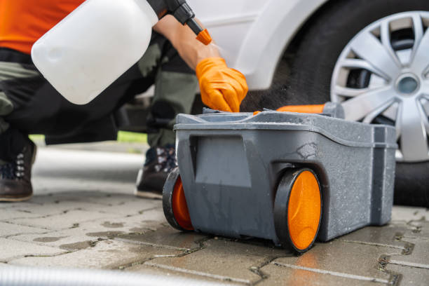 Best Portable toilet rental cost  in Raeford, NC